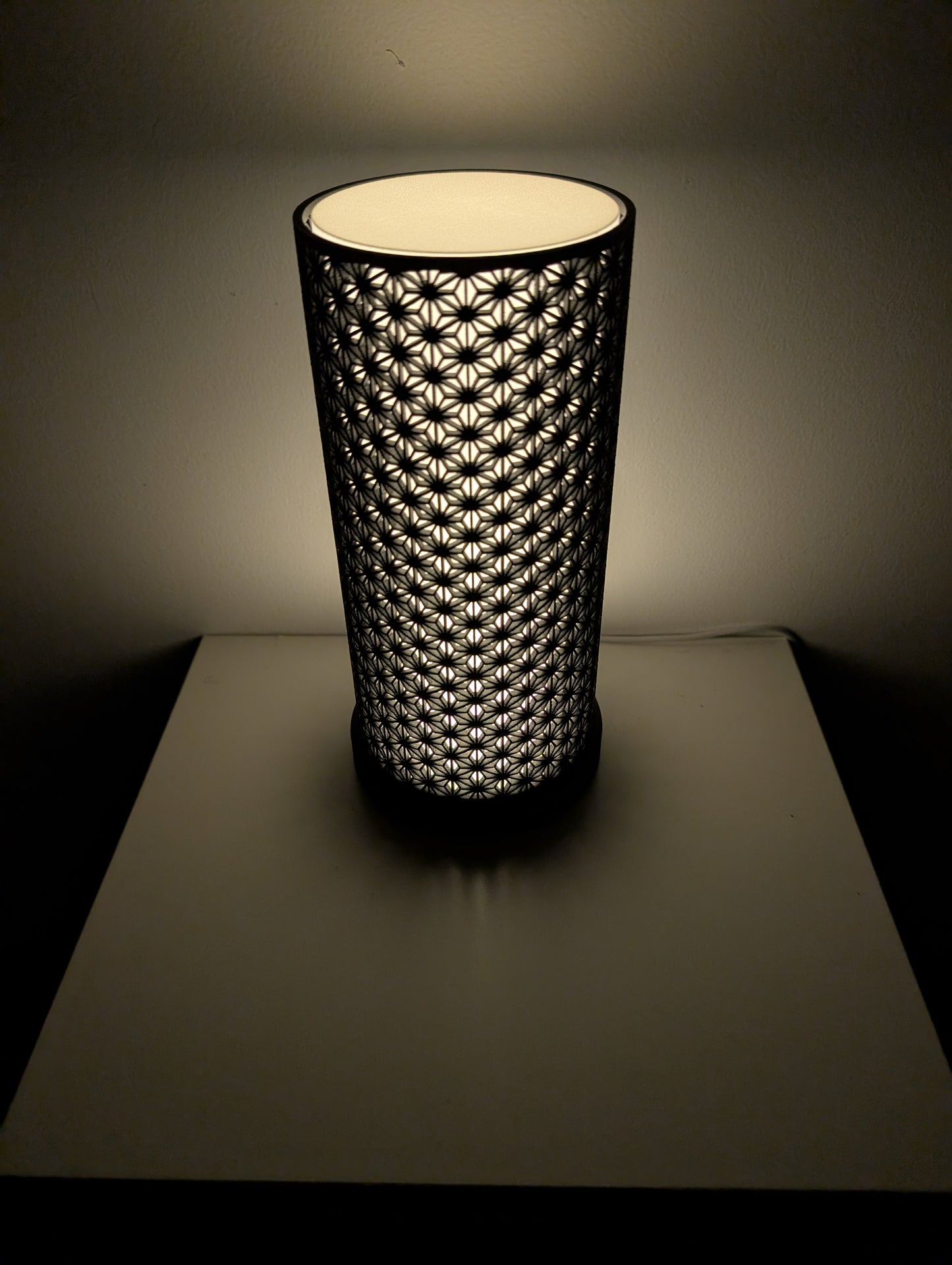 Kumiko Inspired Lamp